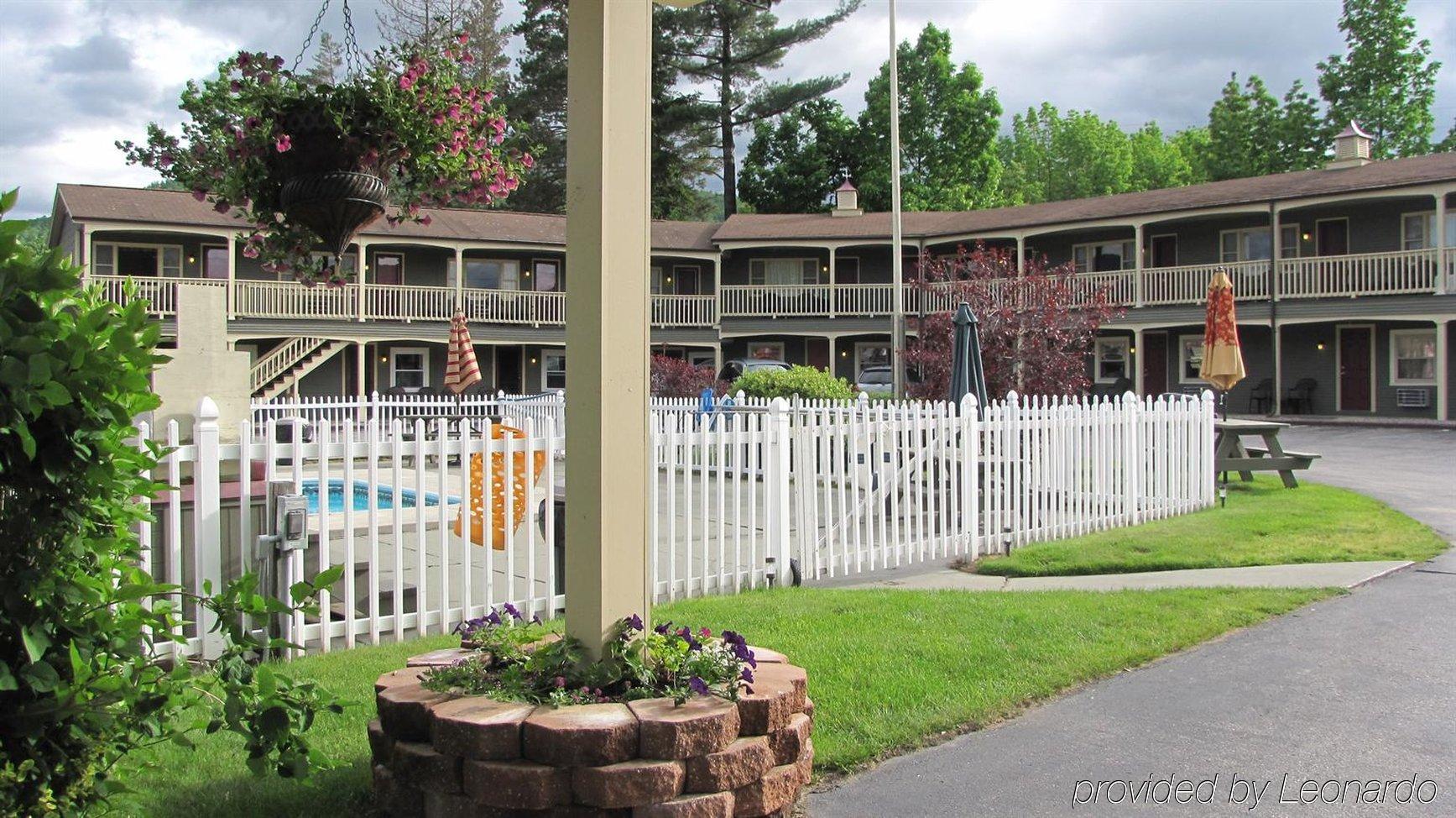 Mt. Madison Inn & Suites Gorham Exterior foto