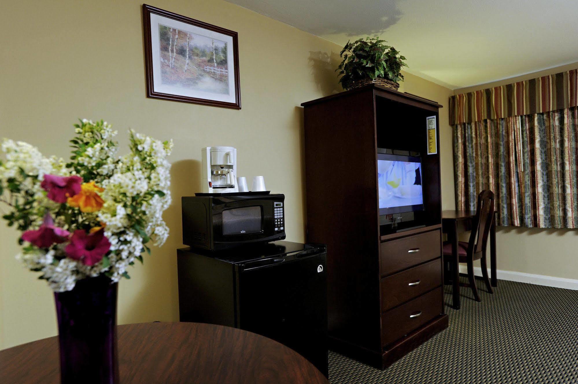 Mt. Madison Inn & Suites Gorham Exterior foto