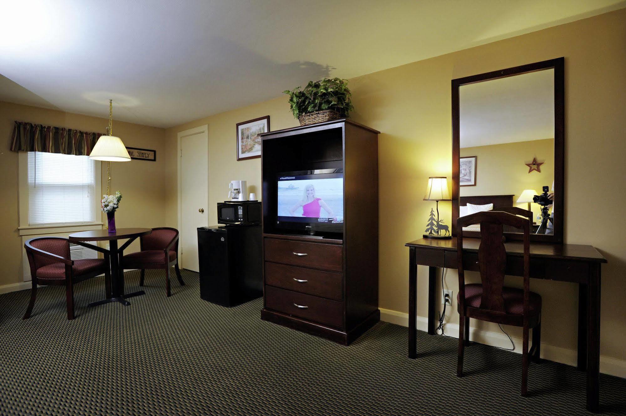 Mt. Madison Inn & Suites Gorham Exterior foto